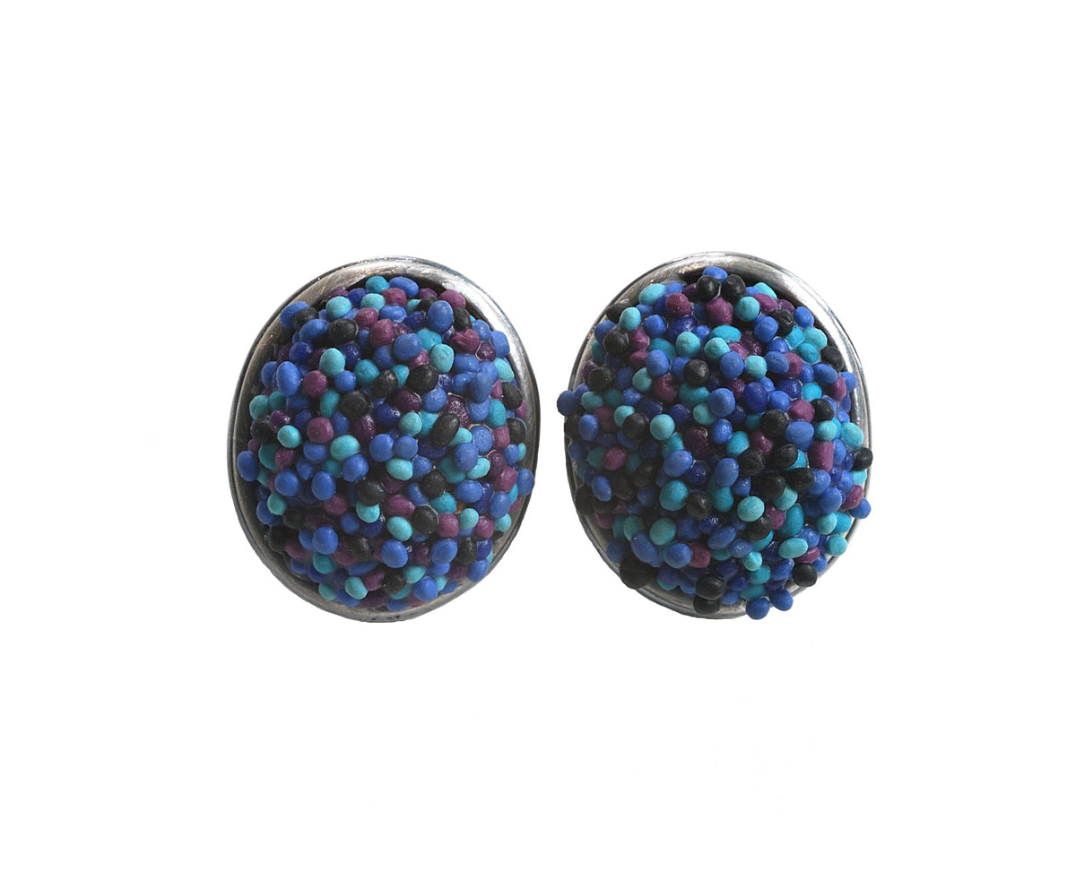 BUTTON EARRING