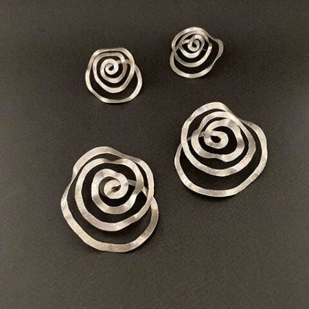 E1011 SPIRAL SILVER EARRINGS