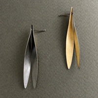 E1207 FEATHER EARRINGS
