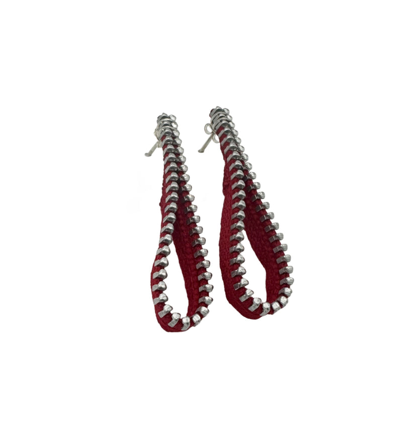 SHORT FABRIC LOOP EARRINGS