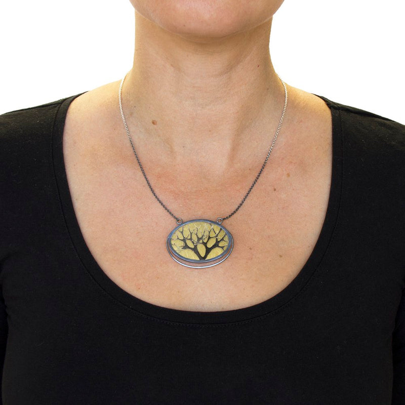 LE MEYE DRAPED GOLDEN EARTH NECKLACE