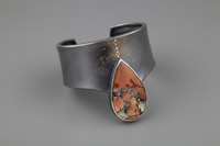 CROWN SHAPED CUFF WITH JASPER