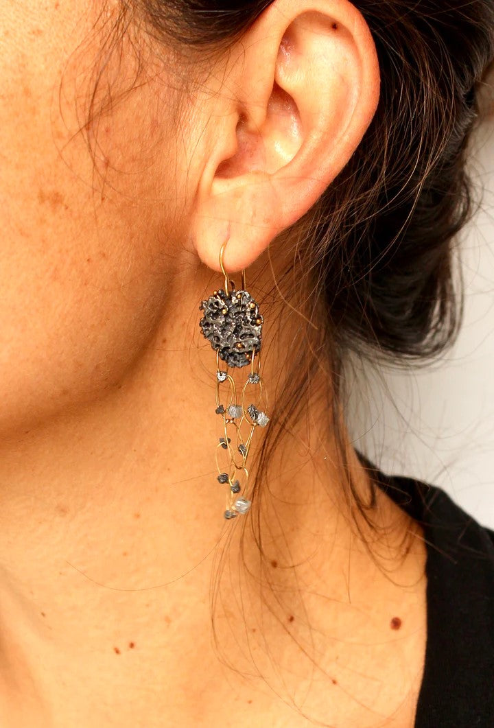 SALATIA SHELL WITH DIAMOND EARRINGS
