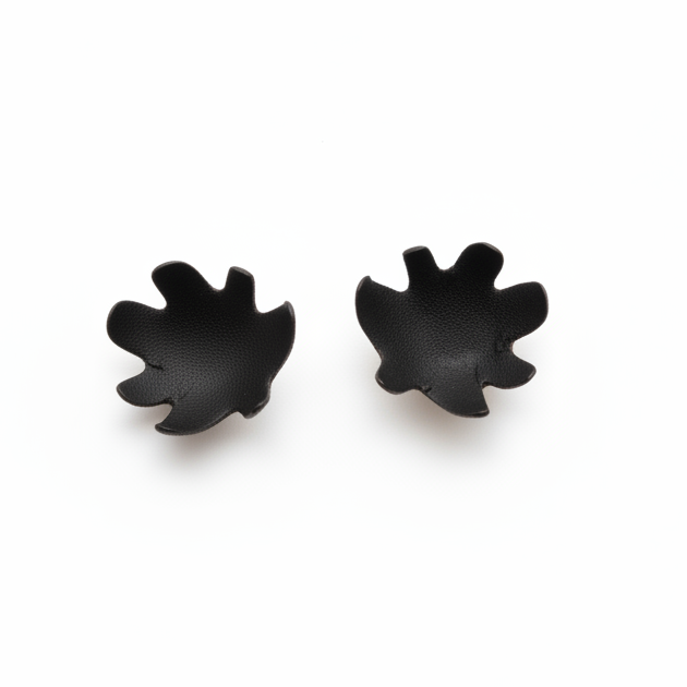 MEDIUM BLACK SPIKEY STUD