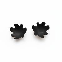 MEDIUM BLACK SPIKEY STUD