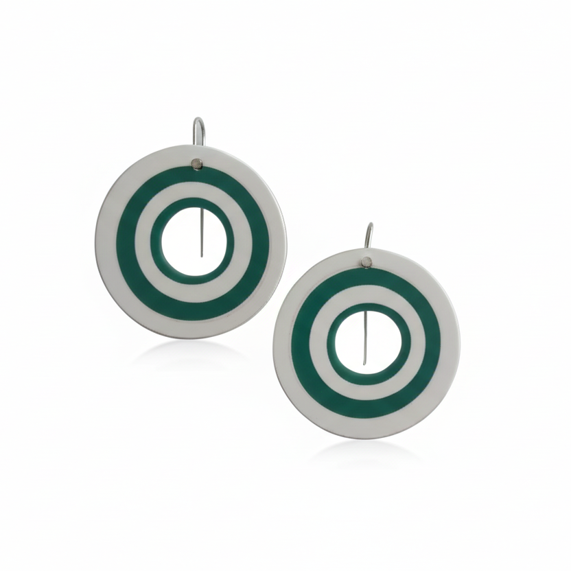 CARVED 1 PIECE DANGLE EARRINGS - GREEN AND WHITE